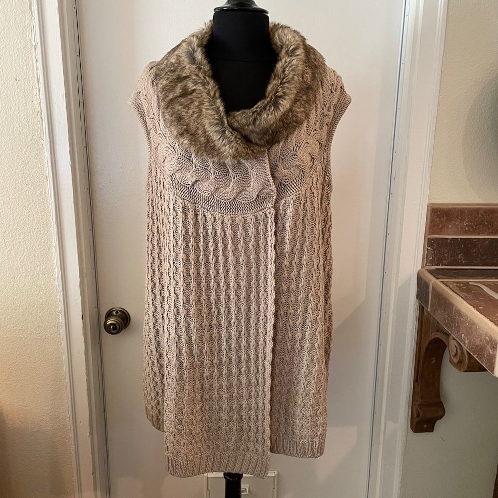 GRW Tan Knit Vest w/ Faux Fur Collar/Size XL